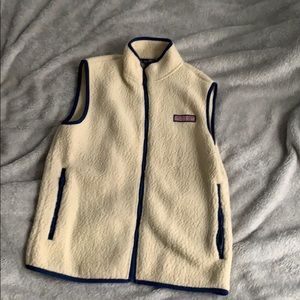 Vineyard vines Sherpa vest- MENS XS.